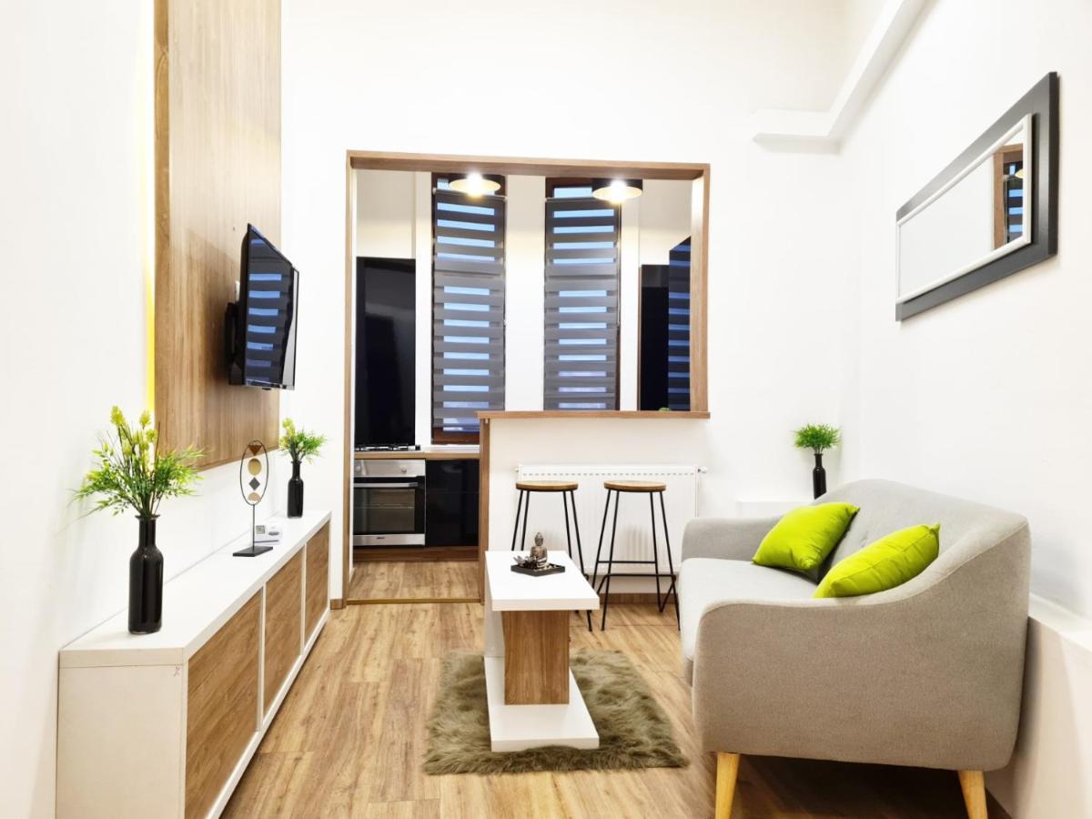 Picky Apartment Arad Exterior photo